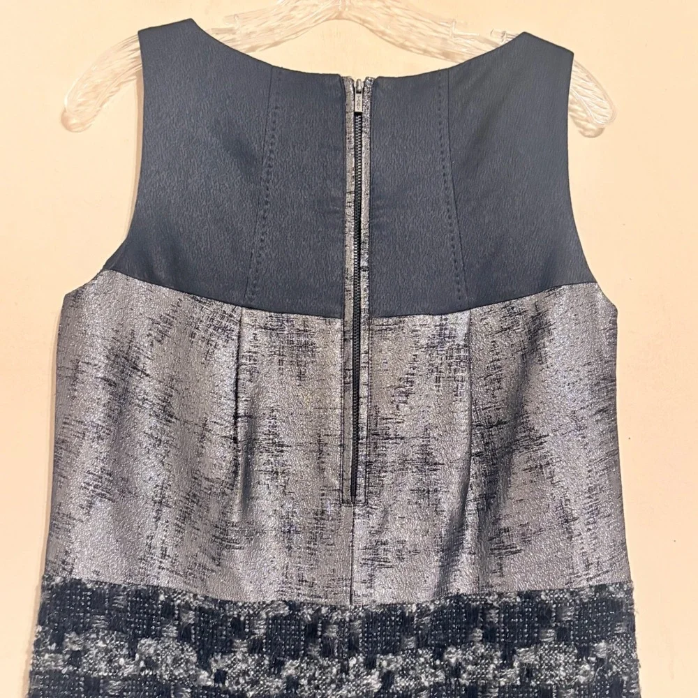Tory‎ Burch 2008 Ready-to-Wear Runway Mixed Media Metallic Sheath Dress Size 6